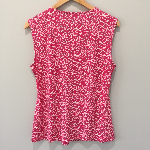 Vince Camuto Keyhole Tank - Picture 3 of 5